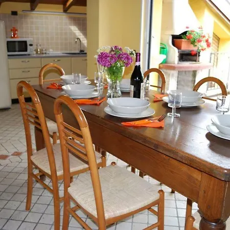 Rosanna Apartament Lezzeno